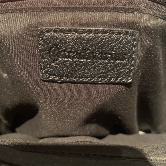 Black Bag w/Detachable Strap - Picture 7 of 7